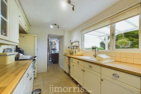 CAM03686G0-PR0126-STILL013.jpg