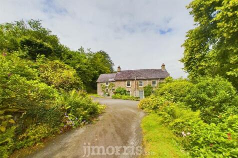 CAM03686G0-PR0118-STILL079.jpg