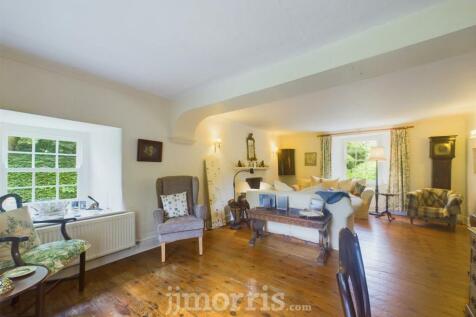 CAM03686G0-PR0118-STILL043.jpg