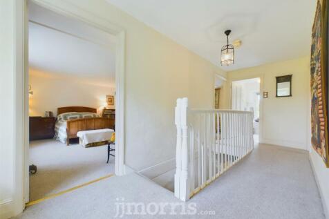 CAM03686G0-PR0118-STILL021.jpg