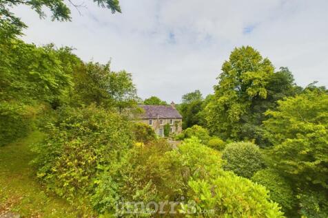CAM03686G0-PR0118-STILL075.jpg