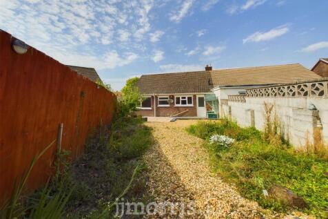 CAM03686G0-PR0143-STILL010.jpg