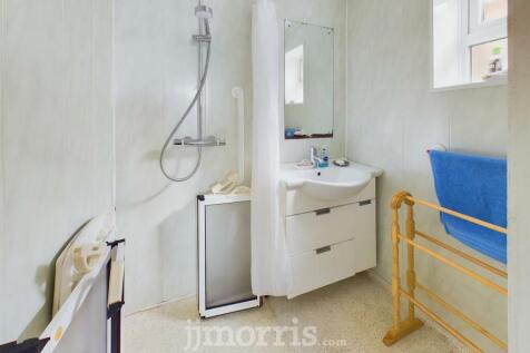 CAM03686G0-PR0159-STILL003.jpg