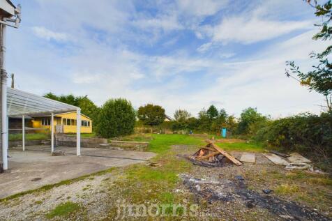 CAM03686G0-PR0188-STILL006.jpg