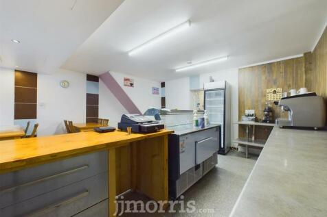 CAM03686G0-PR0205-STILL005.jpg