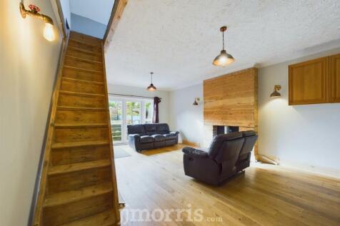 CAM03686G0-PR0205-STILL016.jpg