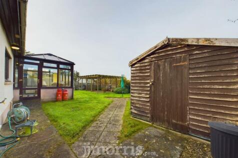 CAM03686G0-PR0209-STILL029.jpg