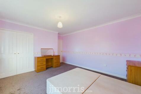CAM03686G0-PR0216-STILL016.jpg