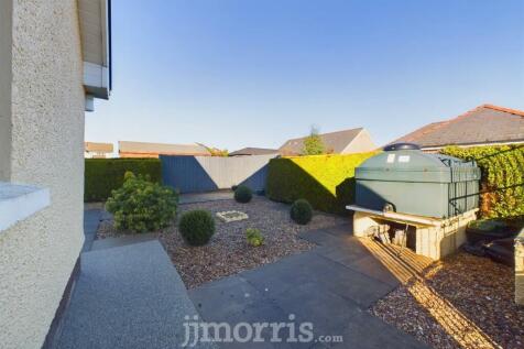 CAM03686G0-PR0218-STILL007.jpg
