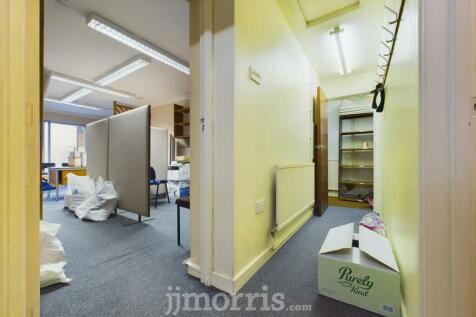 CAM03686G0-PR0207-STILL016.jpg