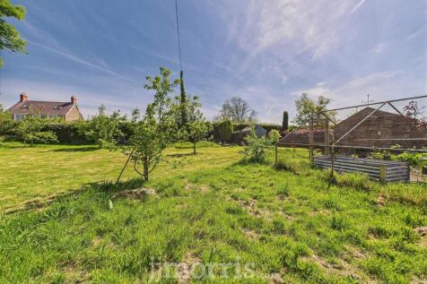 CAM05297G0-PR0046-STILL015.jpg