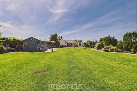 CAM05297G0-PR0046-STILL017.jpg