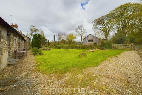CAM03686G0-PR0035-STILL062.jpg