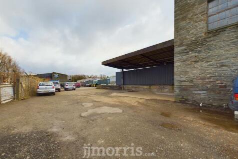 CAM03686G0-PR0229-STILL029.jpg