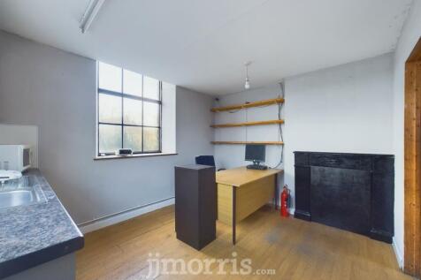 CAM03686G0-PR0229-STILL008.jpg