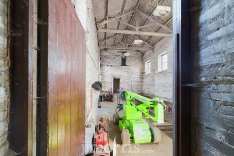 CAM03686G0-PR0229-STILL018.jpg