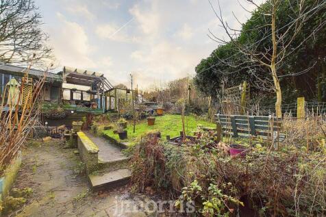 CAM03686G0-PR0239-STILL002.jpg