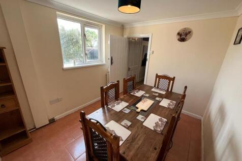 Breakfast Room