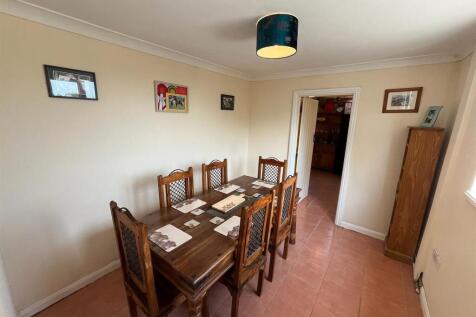 Breakfast Room