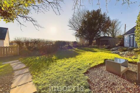 CAM03686G0-PR0245-STILL029.jpg