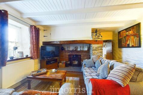 CAM03686G0-PR0245-STILL006.jpg