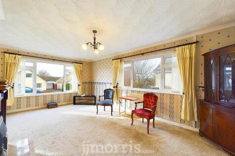 CAM03686G0-PR0251-STILL008.jpg