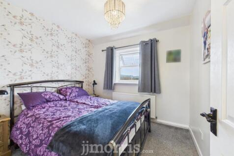 CAM03686G0-PR0272-STILL015.jpg