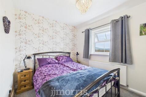 CAM03686G0-PR0272-STILL017.jpg