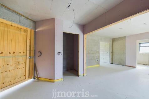 CAM03686G0-PR0144-STILL019.jpg