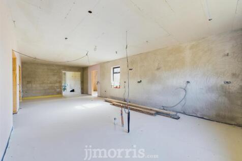 CAM03686G0-PR0144-STILL012.jpg