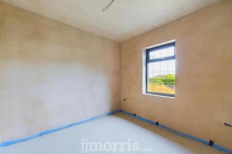 CAM03686G0-PR0144-STILL028.jpg