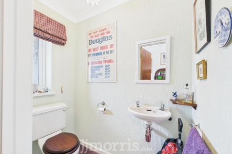 Cloakroom/WC