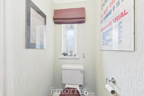 Cloakroom/WC
