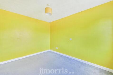 CAM05297G0-PR0017-STILL035.jpg