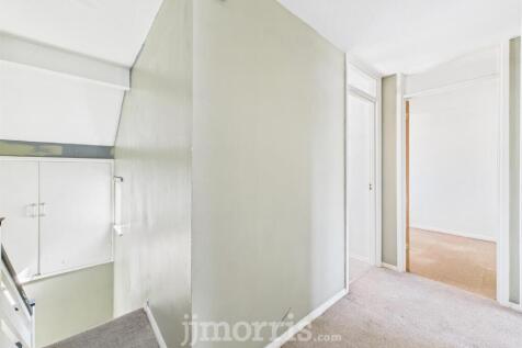 CAM05297G0-PR0026-STILL027.jpg