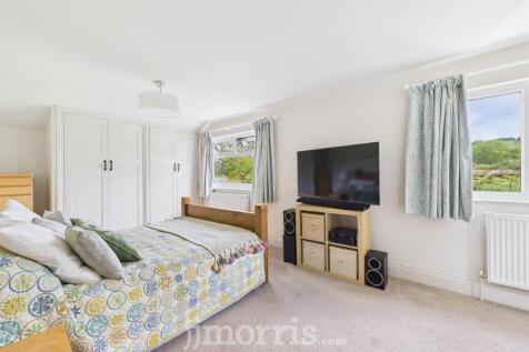 CAM05297G0-PR0035-STILL002.jpg