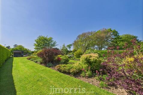 CAM05297G0-PR0039-STILL016.jpg