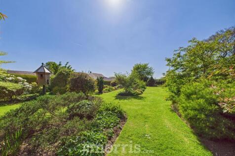 CAM05297G0-PR0039-STILL017.jpg