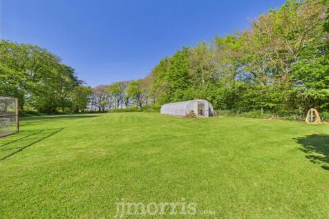 CAM05297G0-PR0039-STILL022.jpg