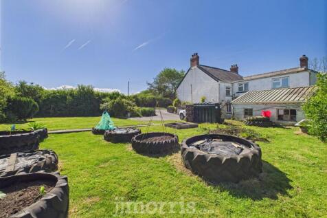 CAM05297G0-PR0041-STILL005.jpg