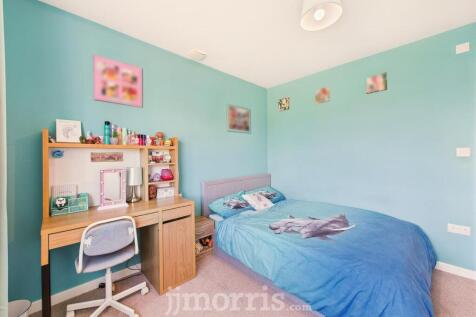 CAM05297G0-PR0048-STILL024.jpg