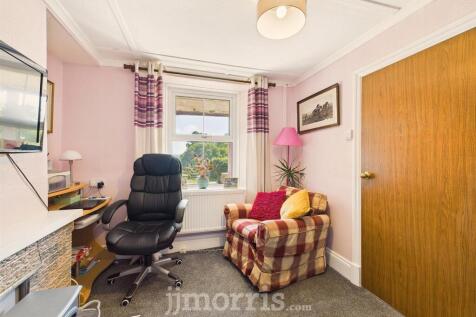 CAM05297G0-PR0050-STILL009.jpg