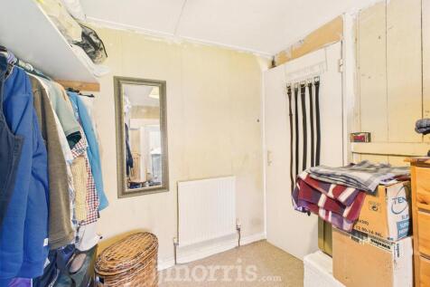 CAM05297G0-PR0050-STILL035.jpg