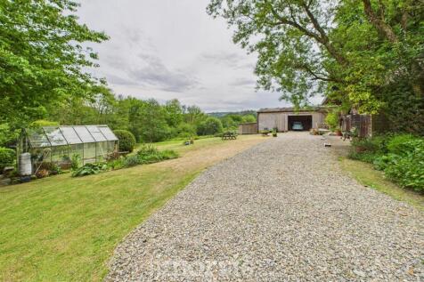 CAM05297G0-PR0049-STILL026.jpg