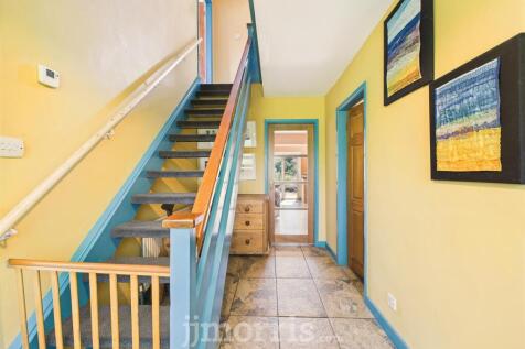 CAM05297G0-PR0055-STILL023.jpg
