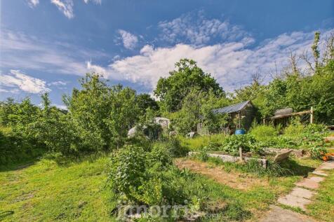 CAM05297G0-PR0055-STILL057.jpg