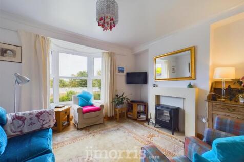 CAM03686G0-PR0158-STILL015.jpg