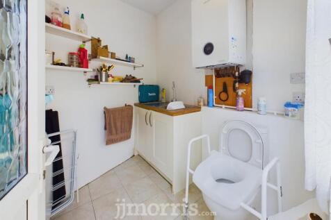 CAM03686G0-PR0158-STILL027.jpg
