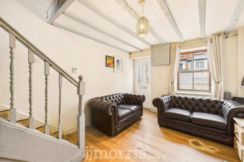 CAM05297G0-PR0059-STILL002.jpg