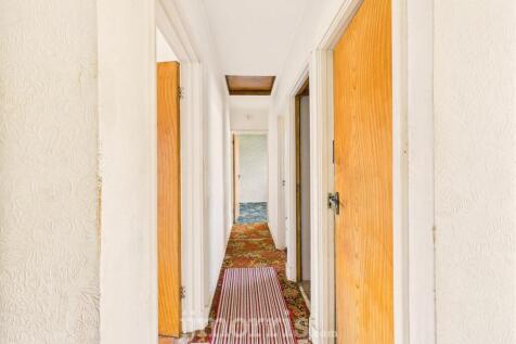 CAM05297G0-PR0060-STILL022.jpg